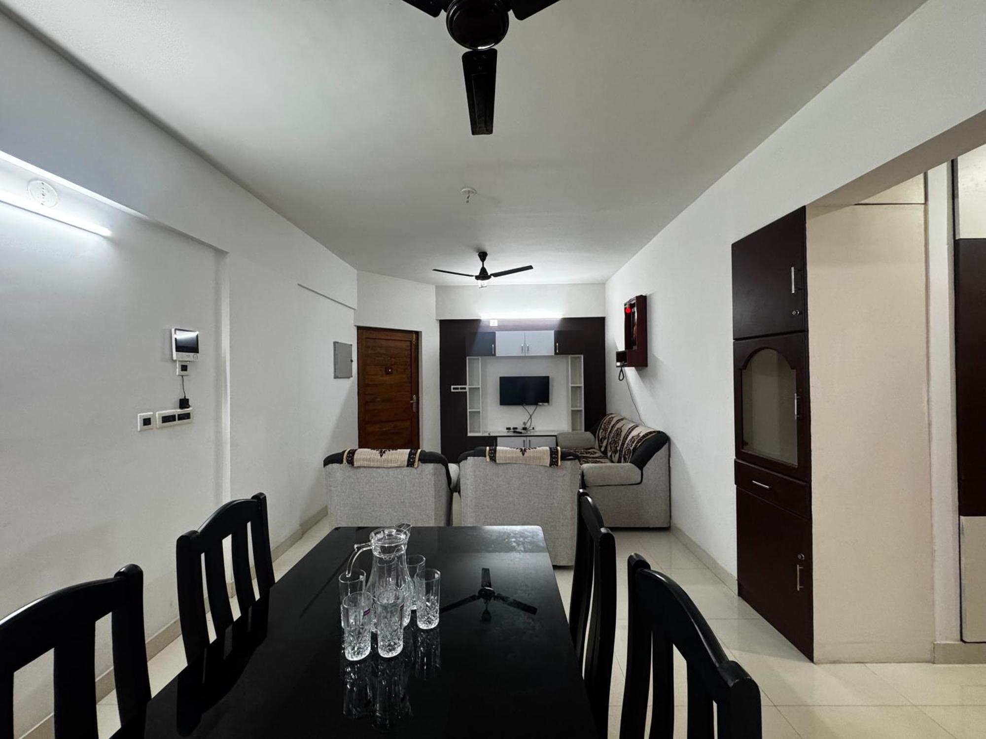 Anvy Pearl Suites Thiruvananthapuram Εξωτερικό φωτογραφία